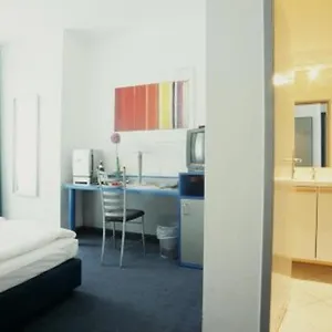 Hotel Alt - Tegel, Berlino